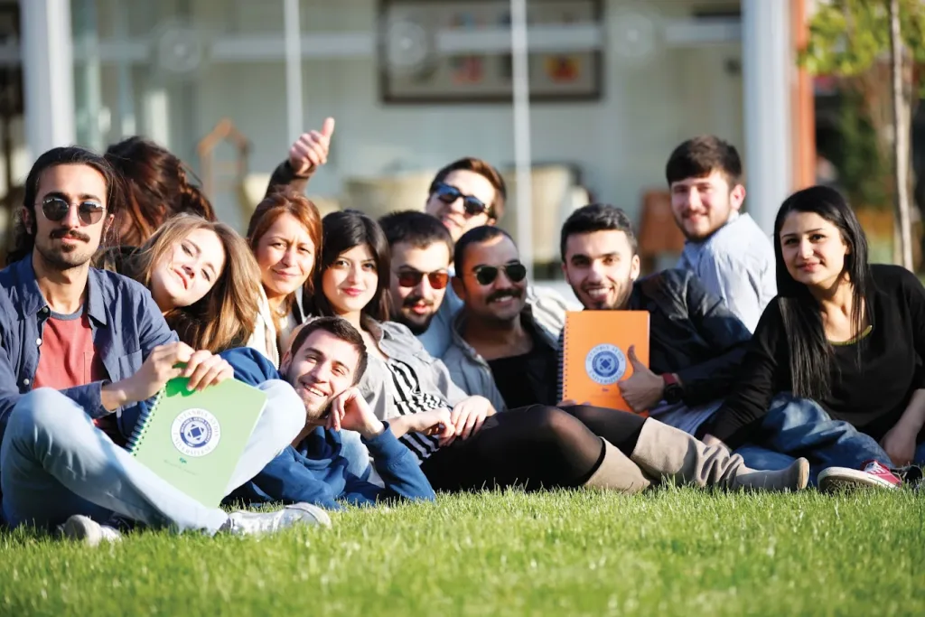 چگونه برای پذیرش در دانشگاه آیدین استانبول اقدام کنیم؟