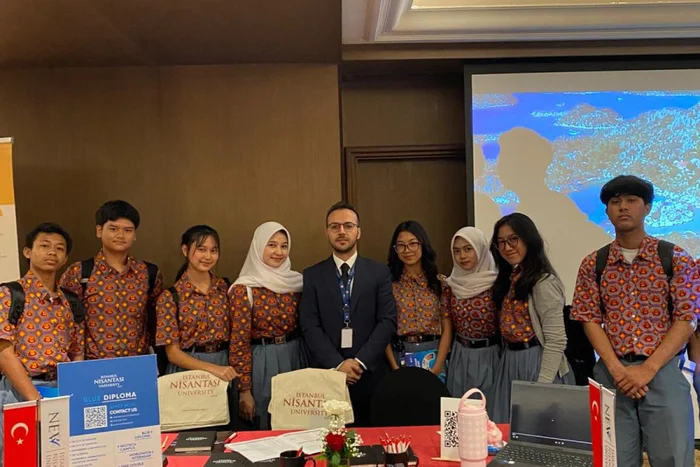 شرایط پذیرش در دانشگاه نیشانتاشی