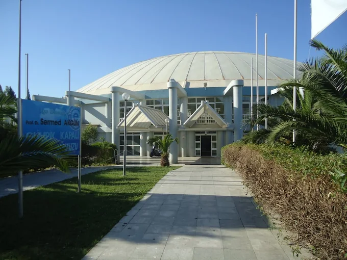 شرایط پذیرش دانشگاه اژه برای دانشجویان ایرانی